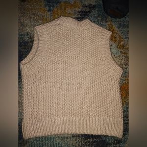 H&M sweater vest tan sz xs girls